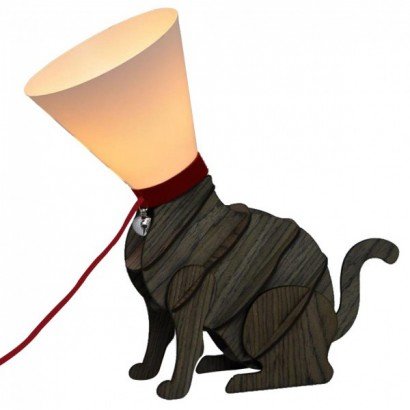 poorly-cat-cone-lamp-2.jpg